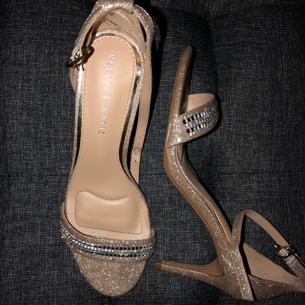 KELLY & KATIE Kirstie Sandal